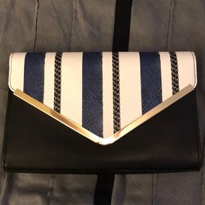 Neiman Marcus crossbody Bag